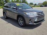 Used 2019 Toyota Highlander XLE image 3