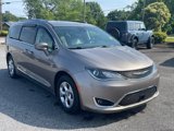 Used 2017 Chrysler Pacifica Touring-L Plus w/ Advanced Safetytec Group image 3