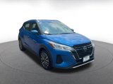 Used 2024 Nissan Kicks SV image 3
