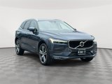 Used 2021 Volvo XC60 T5 Momentum w/ Premium Package image 2