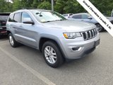 Used 2018 Jeep Grand Cherokee Laredo image 2