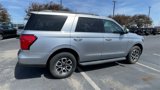 Used 2022 Ford Expedition XLT image 2