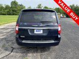 Used 2014 Chrysler Town & Country Touring image 4