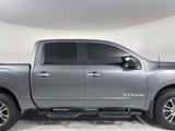 Used 2021 Nissan Titan SV w/ SV Convenience Package image 5