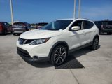 Used 2017 Nissan Rogue Sport SL image 2