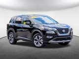 Used 2022 Nissan Rogue SV image 2
