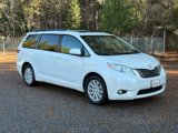Used 2017 Toyota Sienna XLE Premium image 4