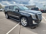 Used 2017 Cadillac Escalade ESV Luxury image 2