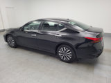 Used 2023 Nissan Altima 2.5 SV image 3