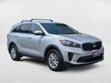 Used 2019 Kia Sorento LX w/ LX Convenience Package image 3