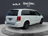 Used 2017 Dodge Grand Caravan SXT image 5