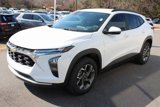 Certified 2025 Chevrolet Trax LT w/ Driver Confidence Package image 3