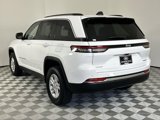 Used 2023 Jeep Grand Cherokee Laredo image 3