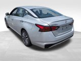 Used 2024 Nissan Altima 2.5 SV image 2