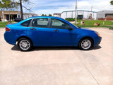 Used 2010 Ford Focus SE image 3