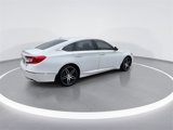 Used 2021 Honda Accord Touring image 4