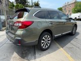 Used 2018 Subaru Outback 3.6R Touring image 4