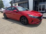 Used 2022 Hyundai Elantra SEL image 2