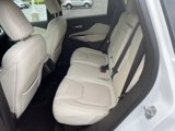 Used 2017 Jeep Cherokee Overland w/ Technology Group image 5