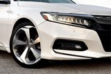 Used 2018 Honda Accord Touring image 3