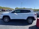 Used 2022 Jeep Compass Latitude image 3