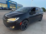 Used 2018 Chrysler Pacifica Touring Plus w/ S Appearance Package image 2
