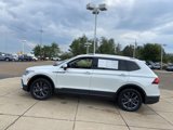 Used 2023 Volkswagen Tiguan SE image 6