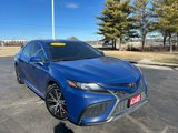 Used 2023 Toyota Camry SE image 2