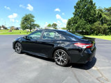 Used 2019 Toyota Camry SE image 3