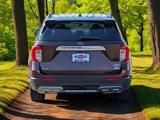 Used 2020 Ford Explorer XLT w/ Equipment Group 202A image 5