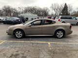 Used 2006 Pontiac Grand Prix w/ Sun And Sound Package image 2