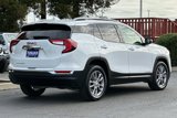 Used 2024 GMC Terrain SLT image 4