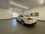 Used 2015 Ford Taurus SE image 4