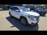 Used 2022 GMC Terrain SLT w/ Infotainment Package II image 2