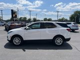 Used 2022 Chevrolet Equinox LT image 2