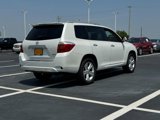 Used 2010 Toyota Highlander Limited image 3