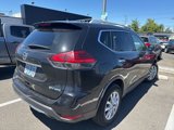Used 2017 Nissan Rogue SV image 4