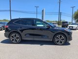 Used 2021 Ford Escape SE w/ SE Sport Appearance Package image 2