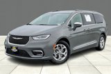 Used 2022 Chrysler Pacifica Limited image 2