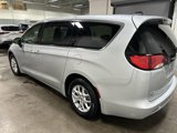 Used 2022 Chrysler Voyager LX image 5
