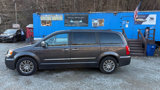 Used 2015 Chrysler Town & Country Touring-L w/ Driver Convenience Group image 2