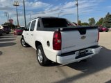 Used 2011 Chevrolet Avalanche LS w/ Convenience Package image 5