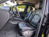 Certified 2024 Porsche Macan image 5