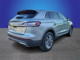 Used 2022 Lincoln Nautilus Reserve image 4