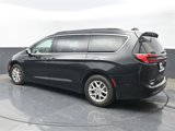 Used 2022 Chrysler Pacifica Touring-L image 3