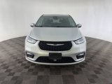 Used 2023 Chrysler Pacifica Touring-L image 2