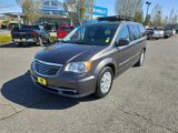 Used 2016 Chrysler Town & Country Touring image 2