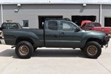 Used 2009 Toyota Tacoma 4x4 Access Cab V6 w/ TRD Off-Road Pkg image 4