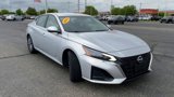 Used 2023 Nissan Altima 2.5 SV image 2