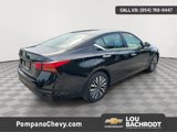 Used 2024 Nissan Altima 2.5 SV image 3